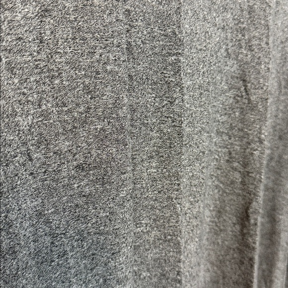 💚 Aritzia Talula | Charcoal Short Sleeve oversized Relaxed Fit Tee - Small - Picture 3 of 5